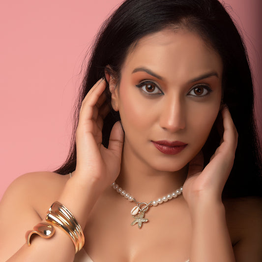 2in 1 collection - The Serene Shell - Rhinestone Faux Planet Saturn Pearl Necklace & Bracelet