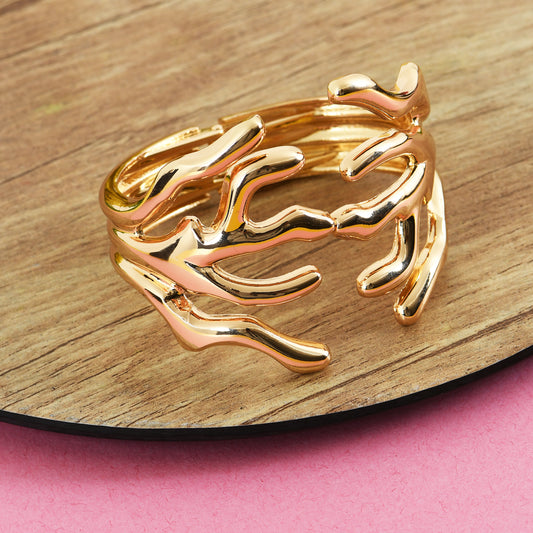 The Claw Bracelet